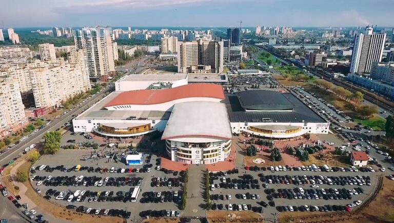 Максим Кріппа планує придбати найбільший виставковий комплекс України — МВЦ може змінити власника
